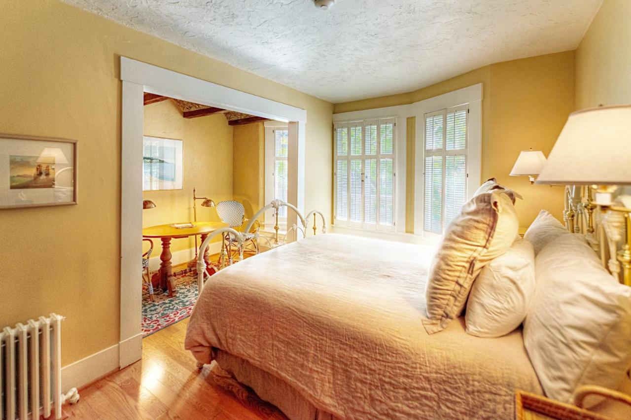 Sea View Inn - Carmel Экстерьер фото